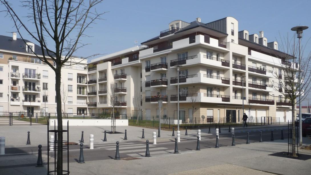 625 LOGEMENTS COLLECTIFS & HOTEL - CARRIERES-SOUS-POISSY (